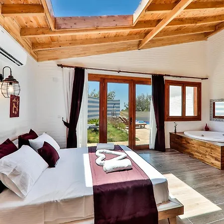 Islamlar Sleeps 2 With Pool Air Con And Wifi Willa